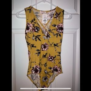 A’GACI YELLOW FLORAL BODYSUIT